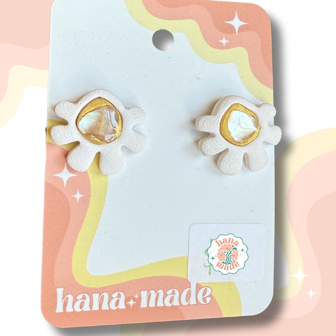 Beachy Vibes - Real Shells!