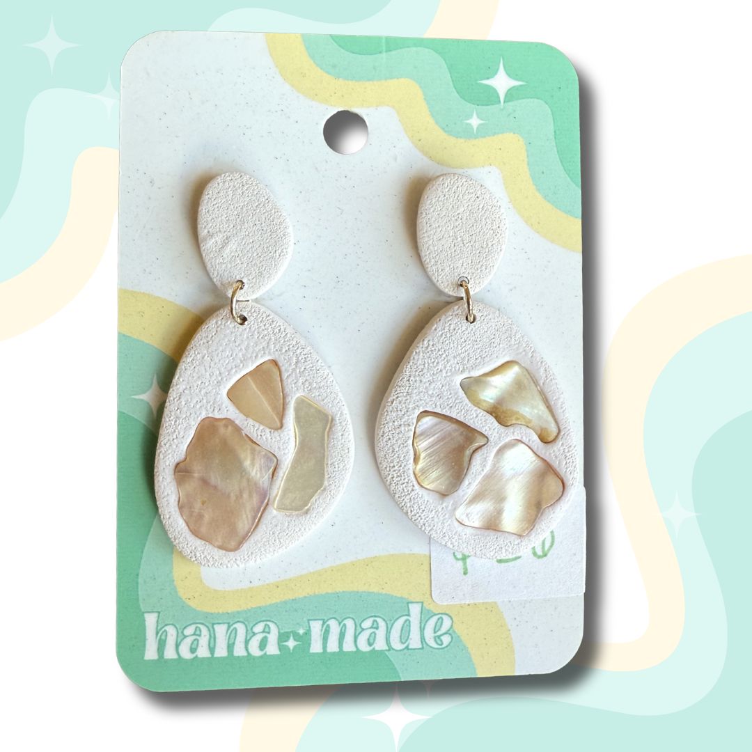 Beachy Vibes - Real Shells!