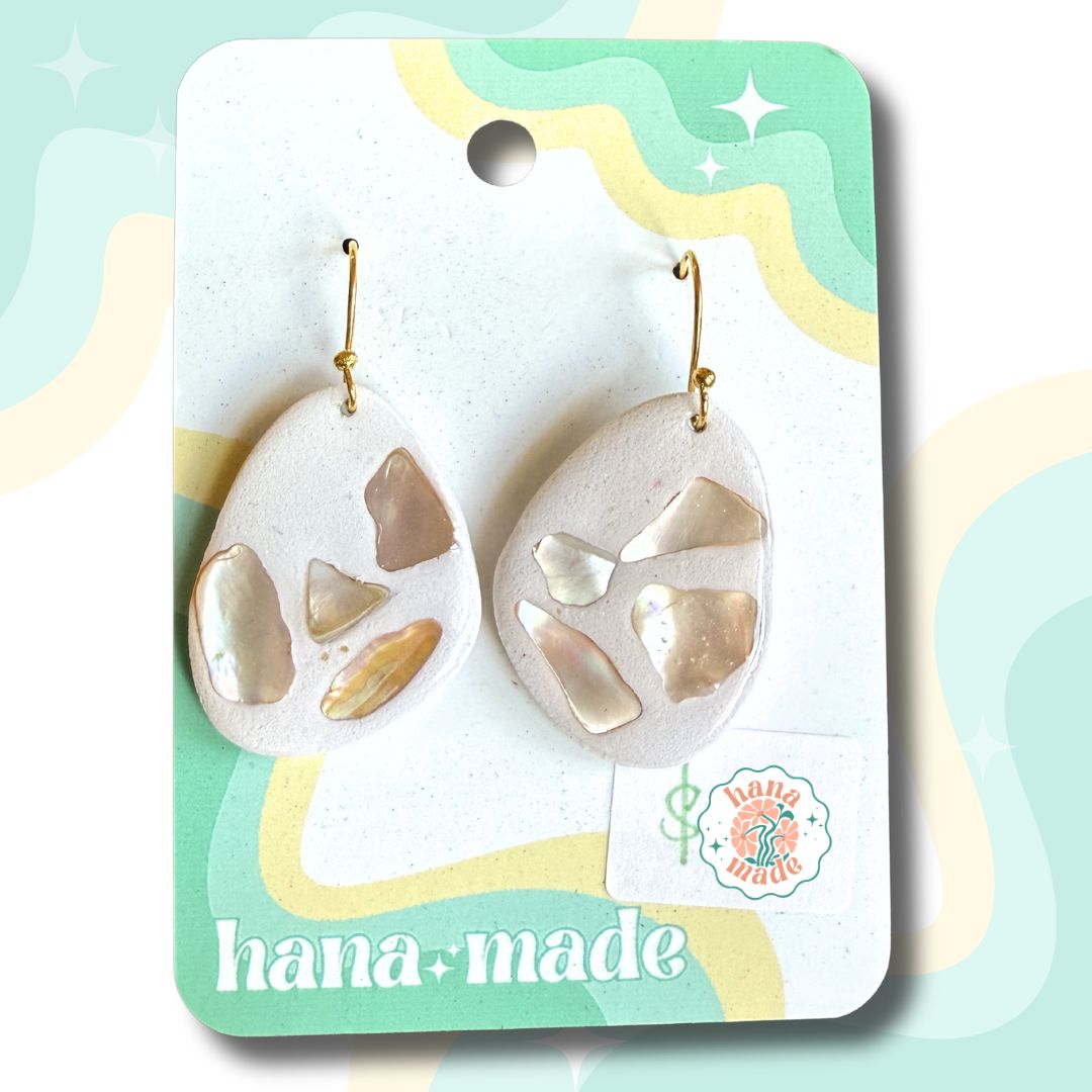 Beachy Vibes - Real Shells!